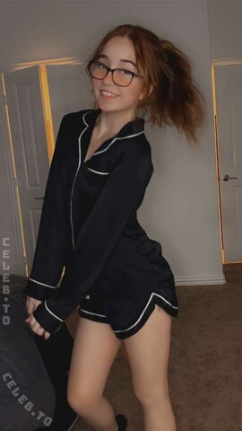 lyssaurora nude photo 35