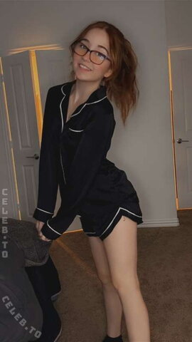lyssaurora nude photo 30