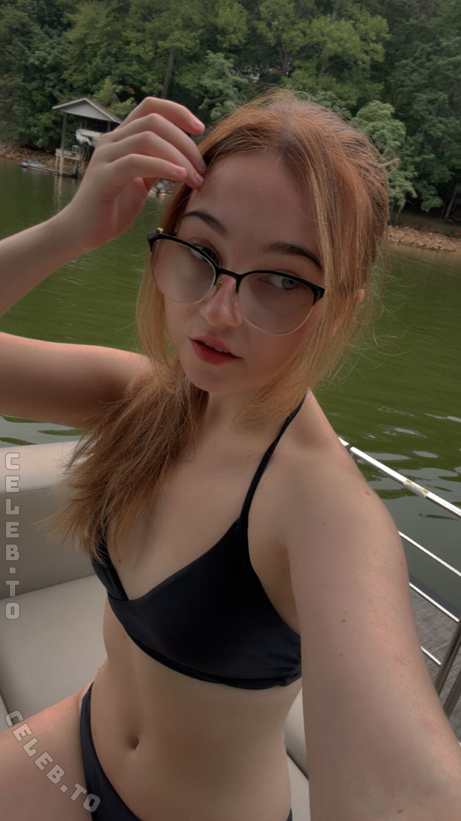 lyssaurora nude photo 24