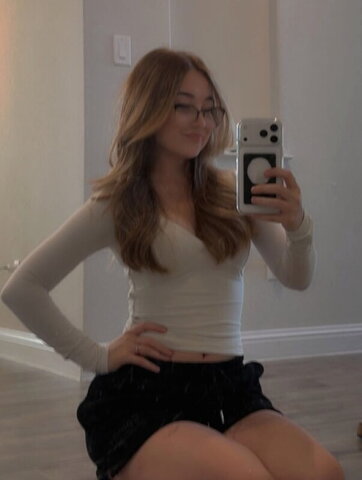 lyssaurora Fresh (7 photos)