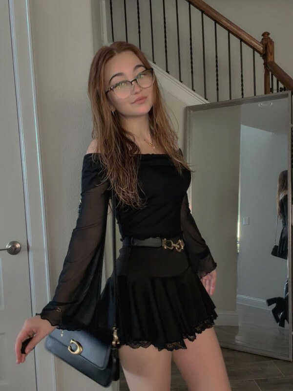 lyssaurora nude photo 7