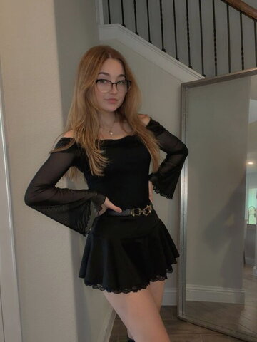 lyssaurora nude photo 24