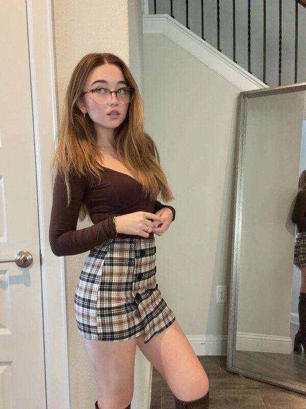 lyssaurora nude photo 7