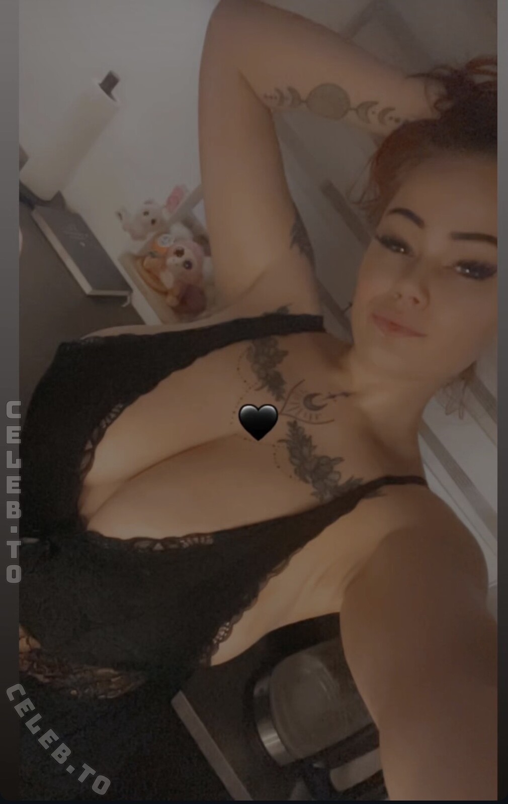 Lythina nude photo 14