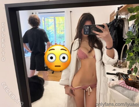 Lyuaei nude photo 9