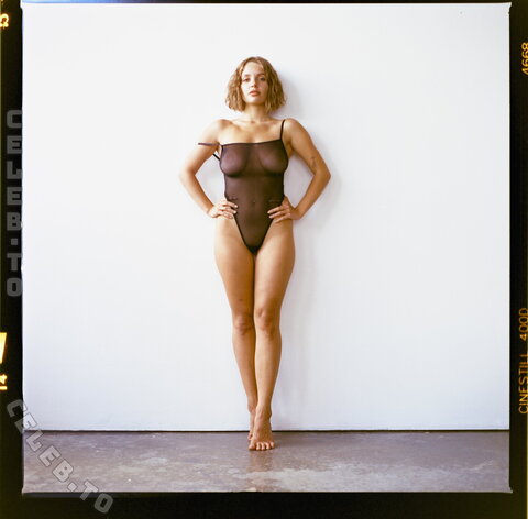 lyubovvomne nude photo 24