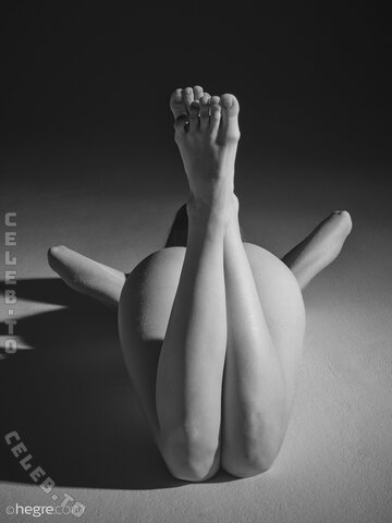 lyubovvomne nude photo 43