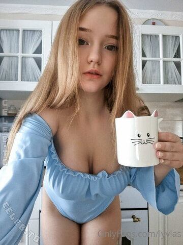 Lyvlas nude photo 50