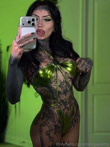 m0rguekitty nude photo 8