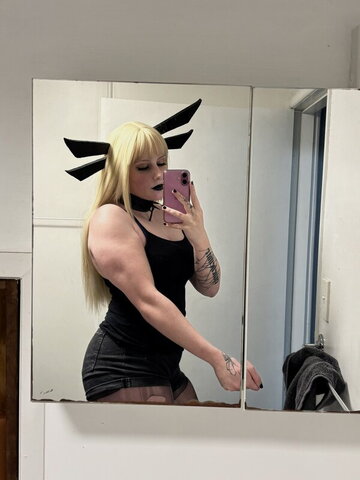 maantisx Fresh (5 photos)