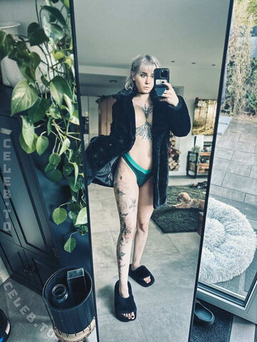 MaceZayuri nude photo 205
