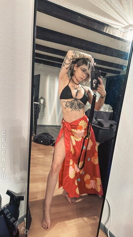 MaceZayuri nude photo 8