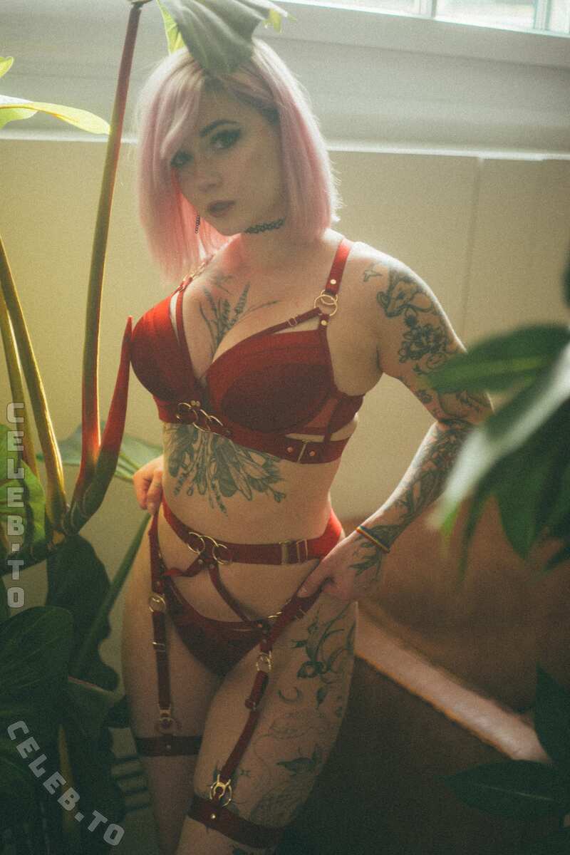 MaceZayuri nude photo 5