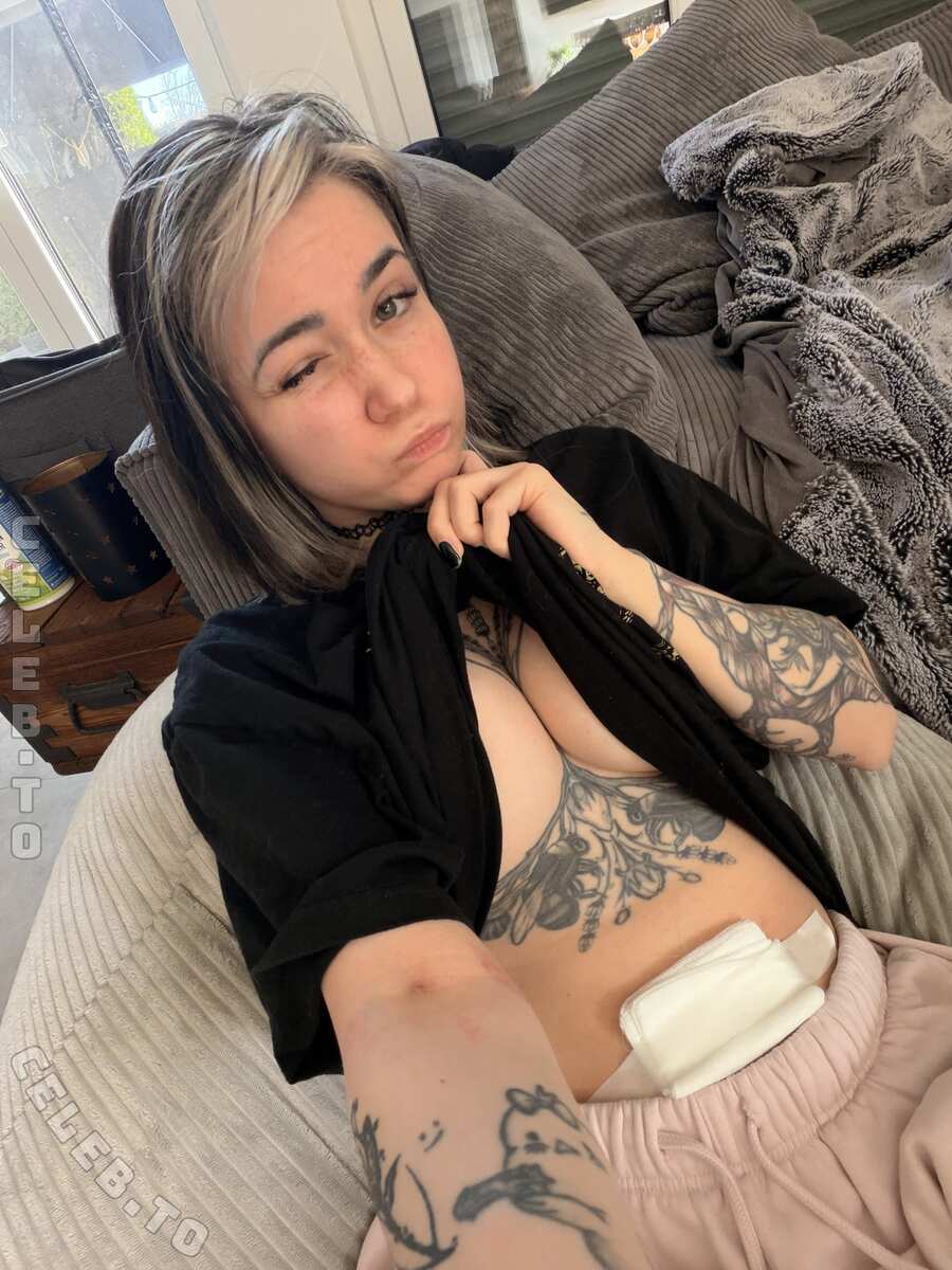 MaceZayuri nude photo 1