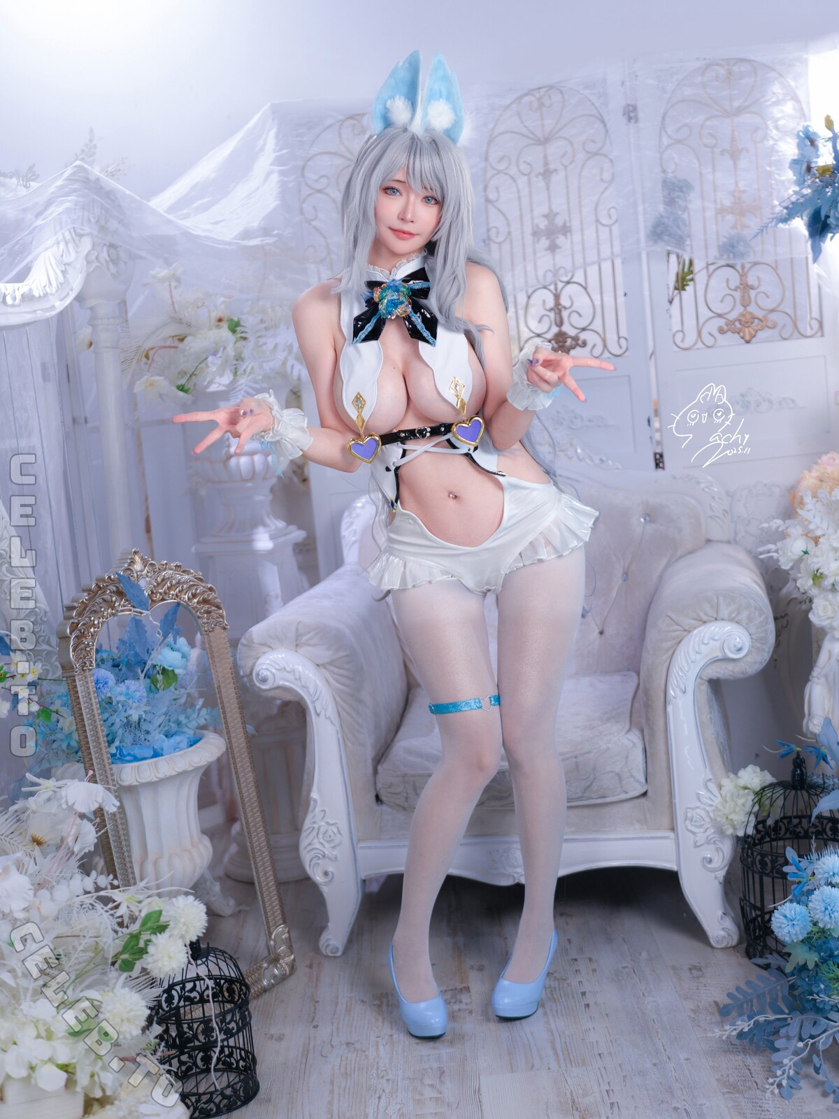 Machi nude photo 13