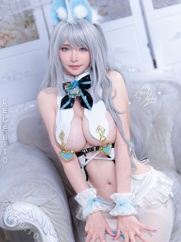 Machi nude photo 24