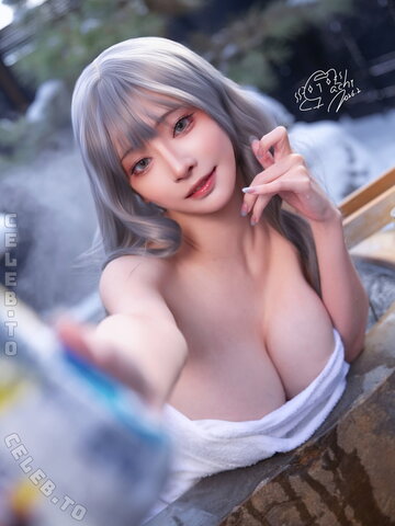 Machi nude photo 30