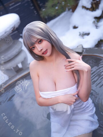 Machi nude photo 27