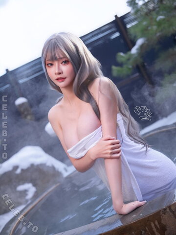 Machi nude photo 25