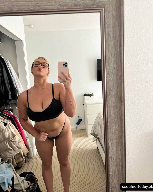 Macie Wade nude photo 6