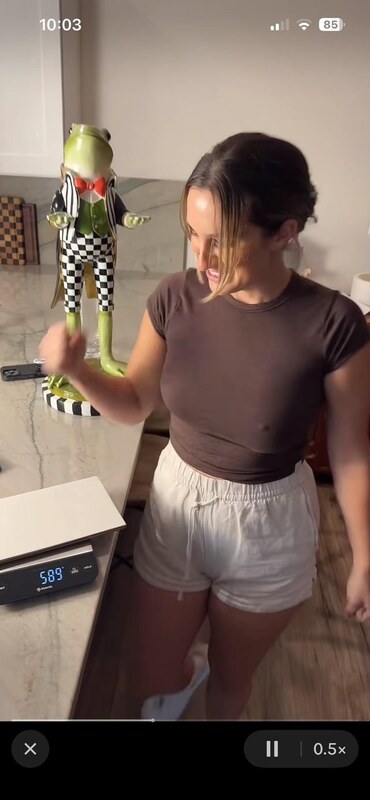 Mackenzie Lee nude photo 8