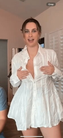 Mackenzie Lee nude photo 17
