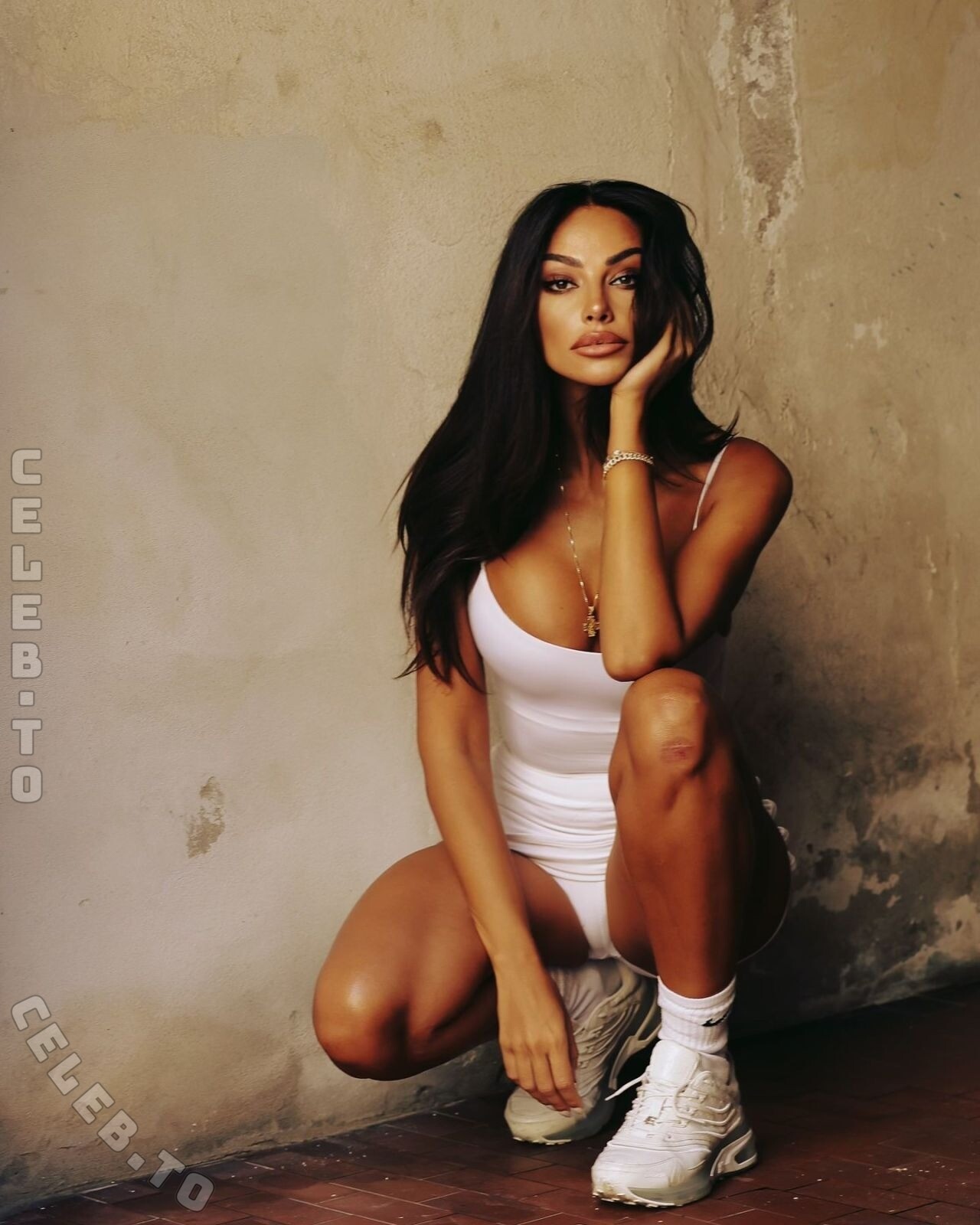 Madalina Diana Ghenea nude photo 11