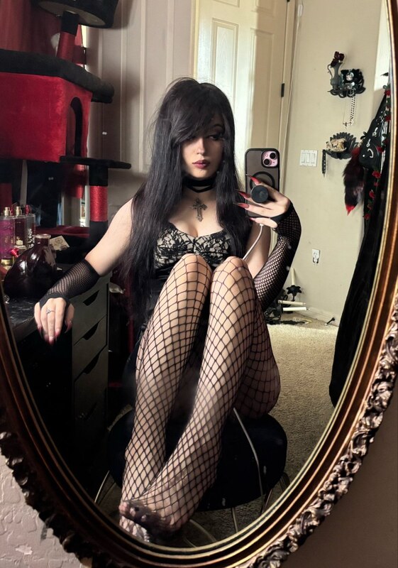 Madam Vampa nude photo 3