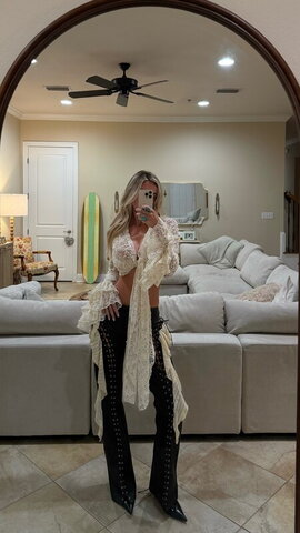 Maddie Hope Sexy (2 photos)