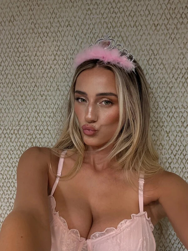 Maddie Hope nude photo 29