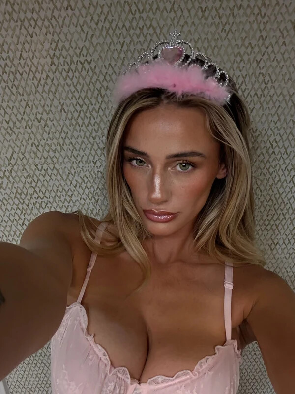 Maddie Hope nude photo 31
