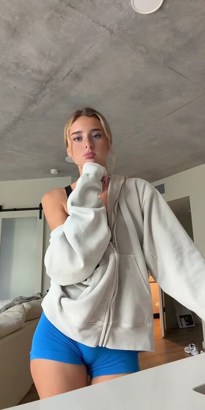 maddiegowens nude photo 6