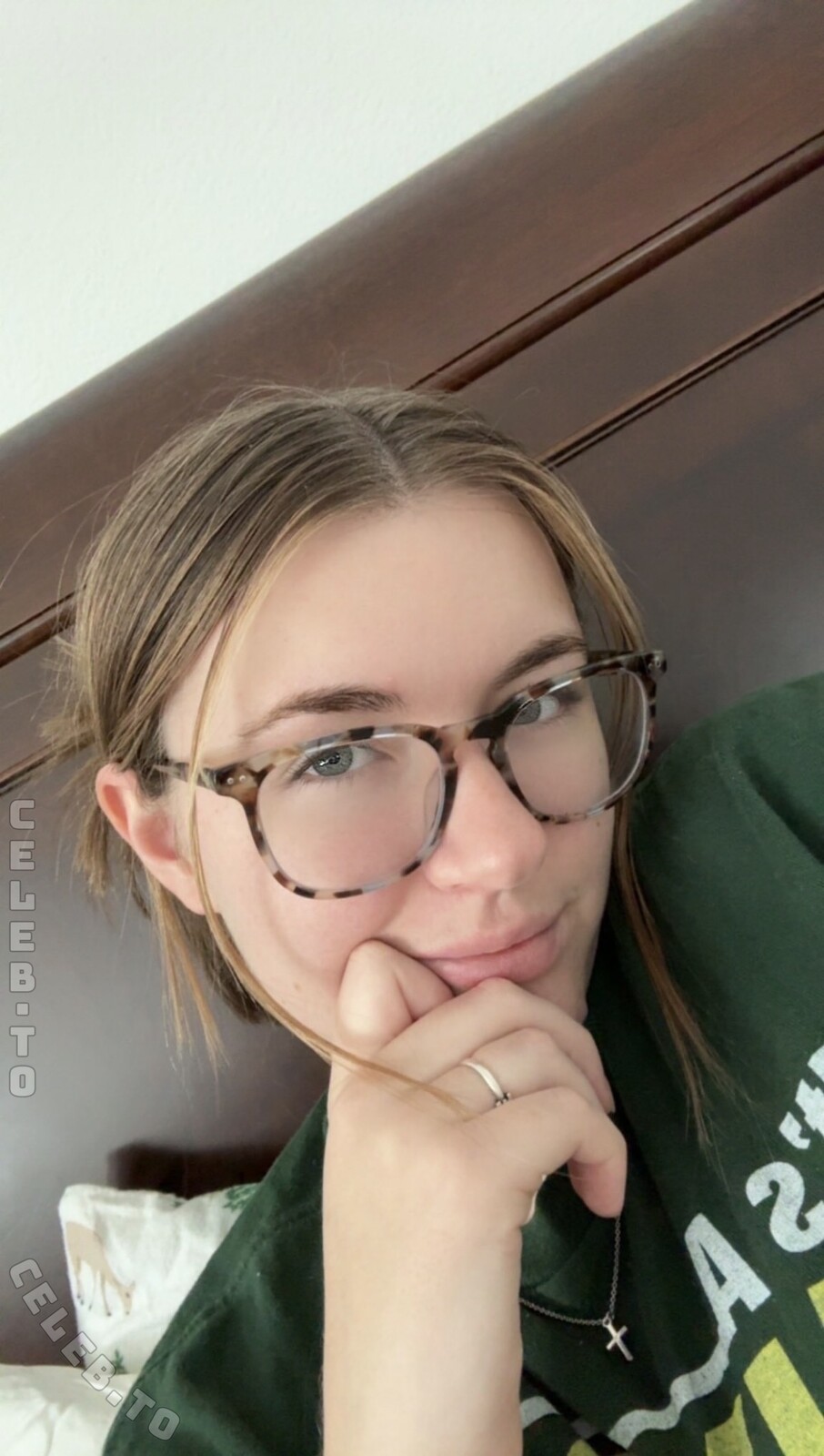 maddielayne01 nude photo 1