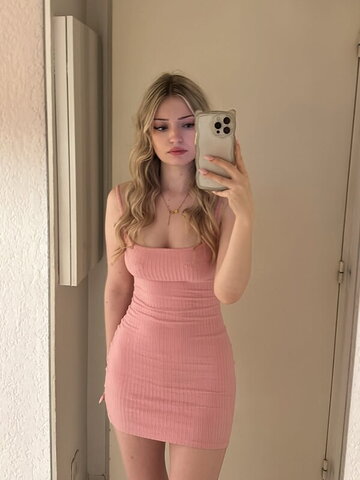 Maddy ASMR Hot (1 photo)