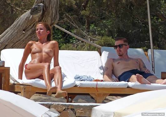 Made in Chelsea nude photo 9