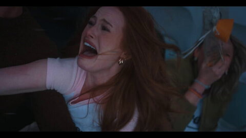 Madelaine Petsch Sexy (4 photos)