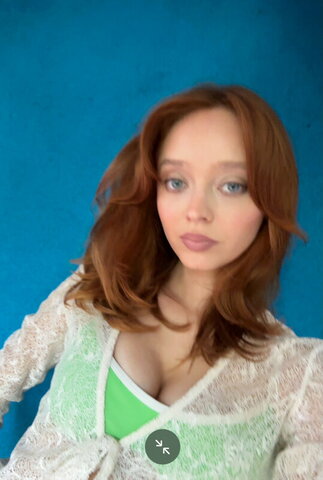 Madeleine Arthur New (1 photo)