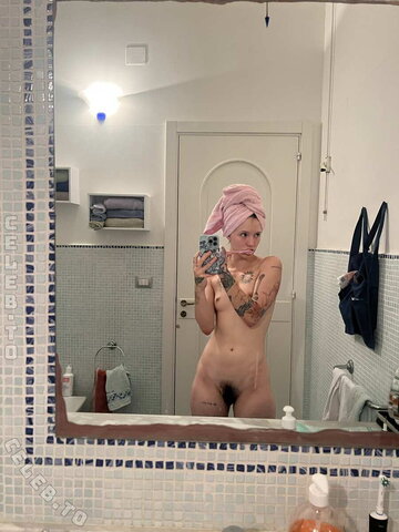 Madeline The Muse nude photo 21