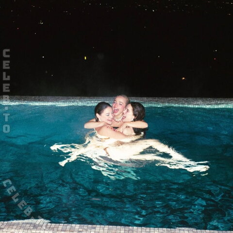 Madelyn Cline nude photo 6