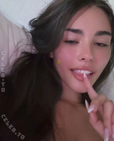 Madison Beer nude photo 40