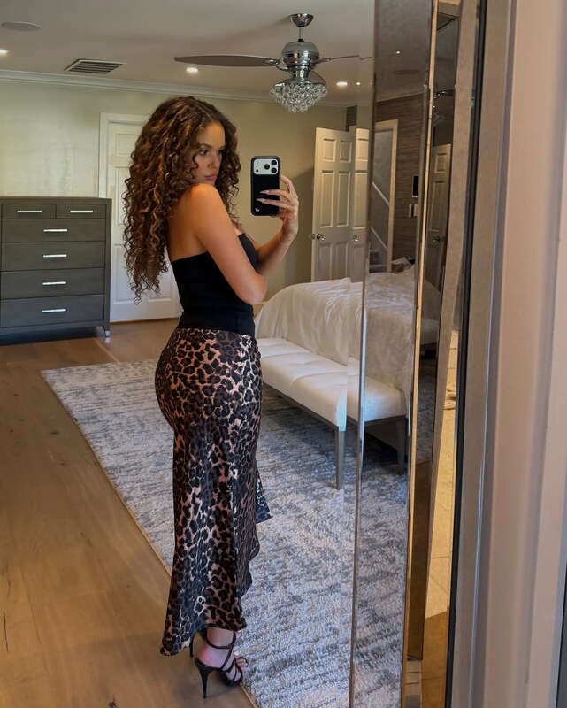 Madison Pettis nude photo 5