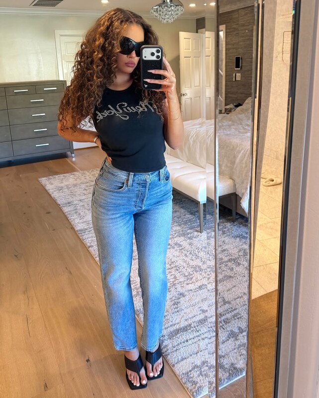 Madison Pettis nude photo 6
