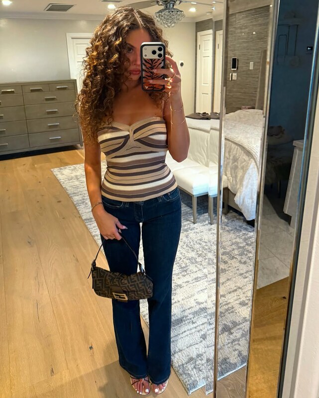 Madison Pettis nude photo 7