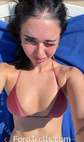 Madison Tay nude photo 4