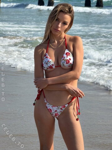 Madison Teeuws nude photo 4