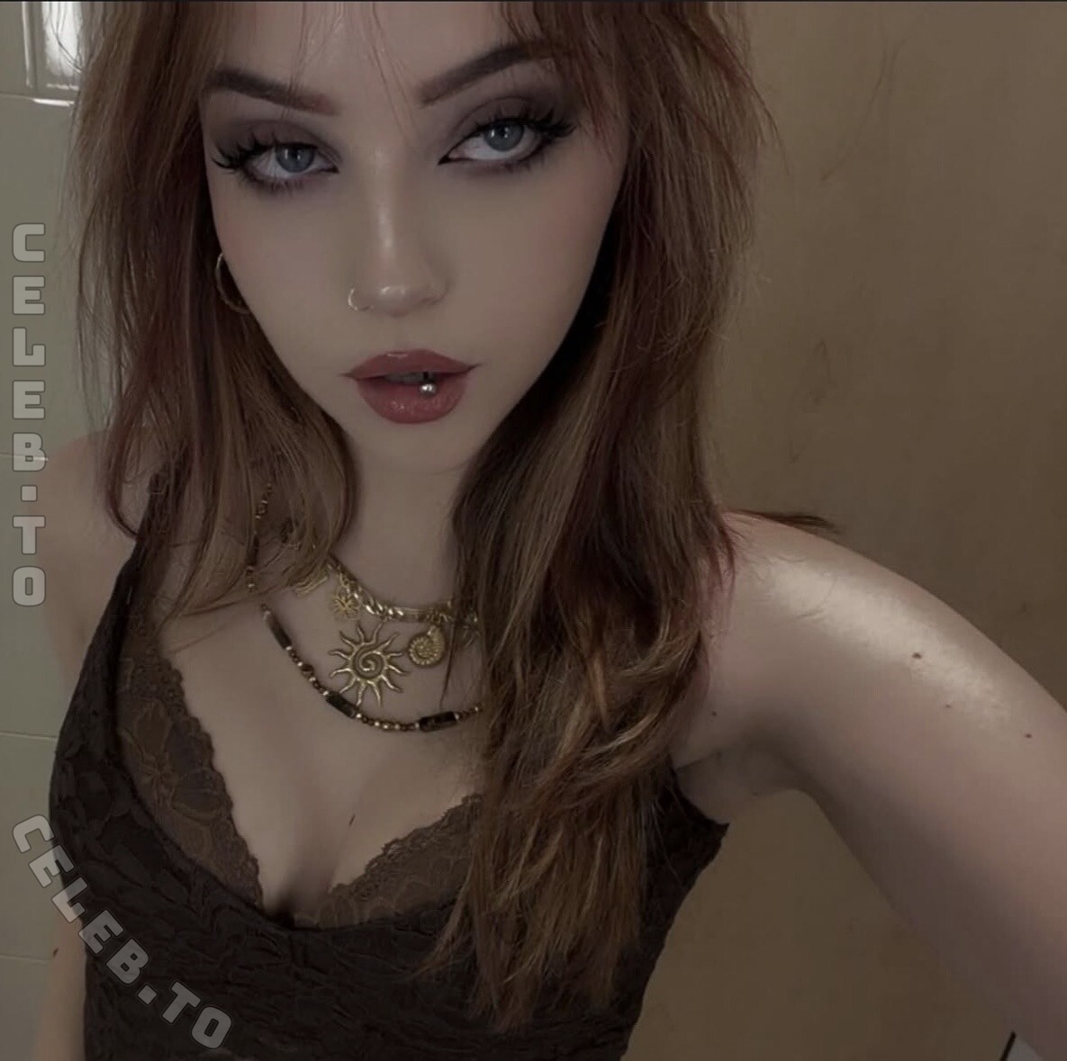 Madmax.i nude photo 4