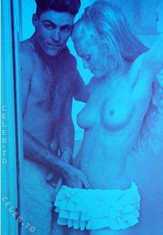 Madonna nude photo 19