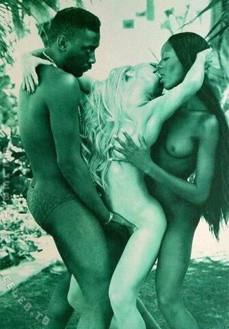 Madonna nude photo 16