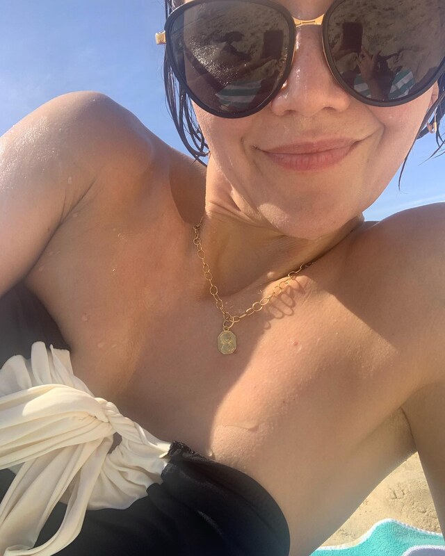 Maggie Gylenhall nude photo 8
