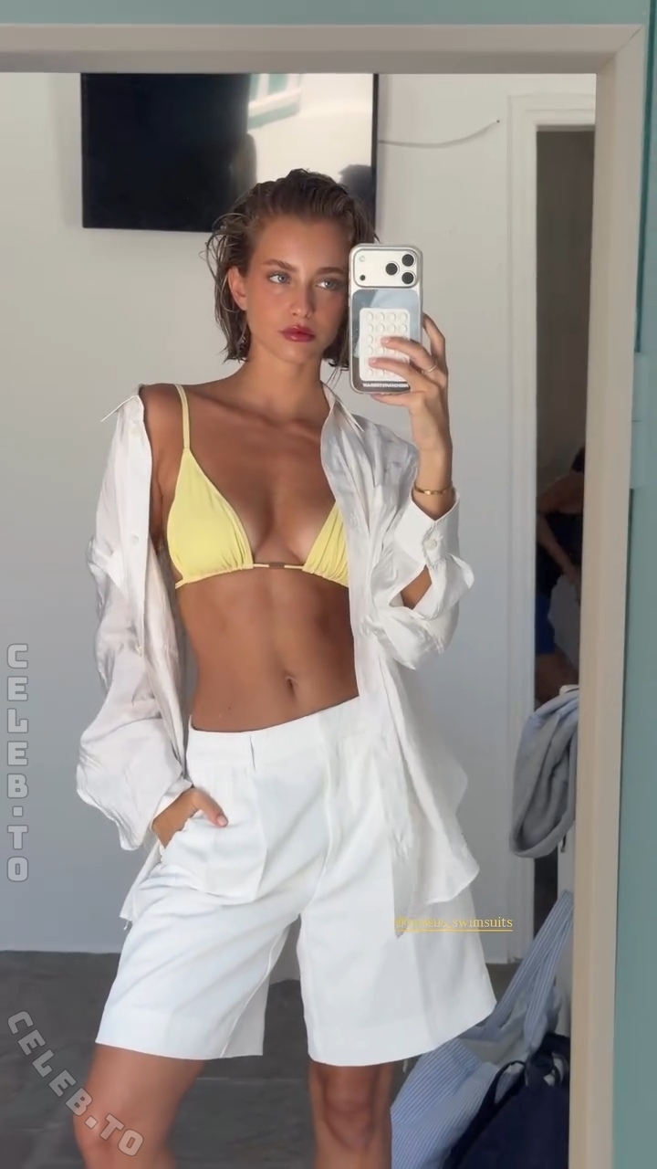 Magui Corceiro nude photo 3